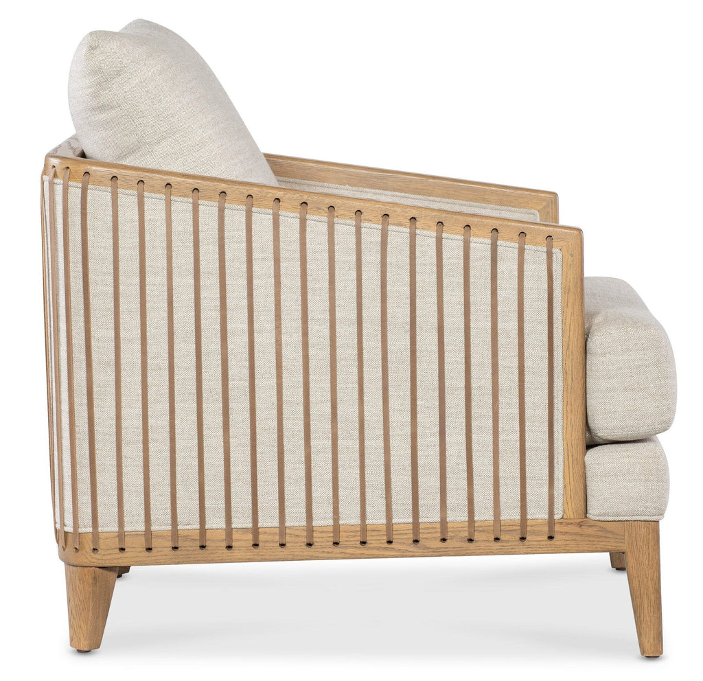 Poltrona fissa - Misure 27.75"L x 36"P x 35.25"A Seduta: 23"L x 22"P x 18.25"A Materiale: 70% poliestere, 20% viscosa, 10% lino
