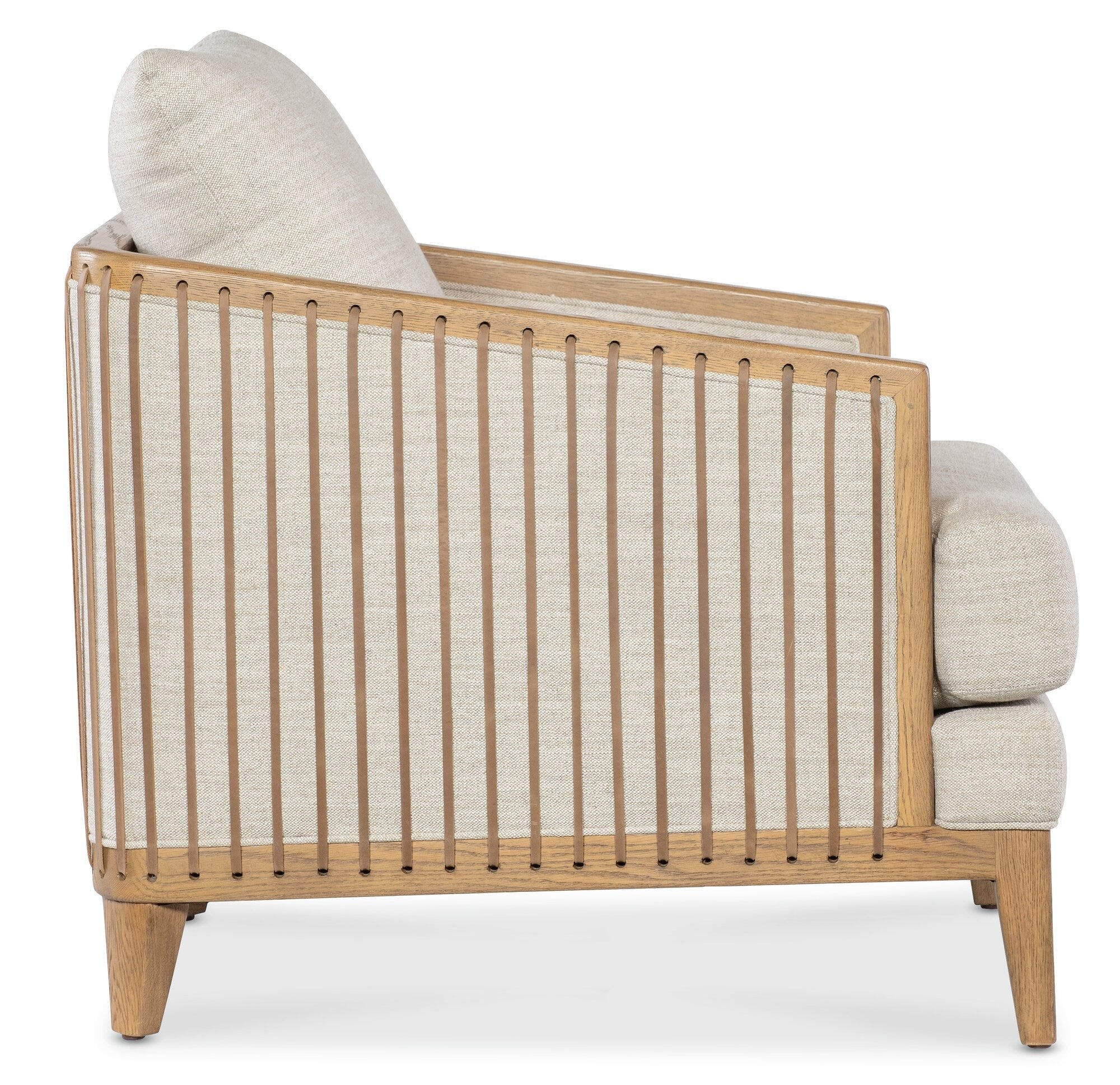 Poltrona fissa - Misure 27.75"L x 36"P x 35.25"A Seduta: 23"L x 22"P x 18.25"A Materiale: 70% poliestere, 20% viscosa, 10% lino