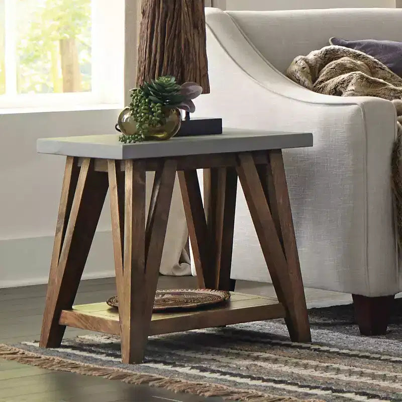 Tavolino Brookside con piano rivestito in cemento e legno grigio chiaro/marrone - Alaterre Furniture: moderno di metà secolo, quadrato, ripiano fisso