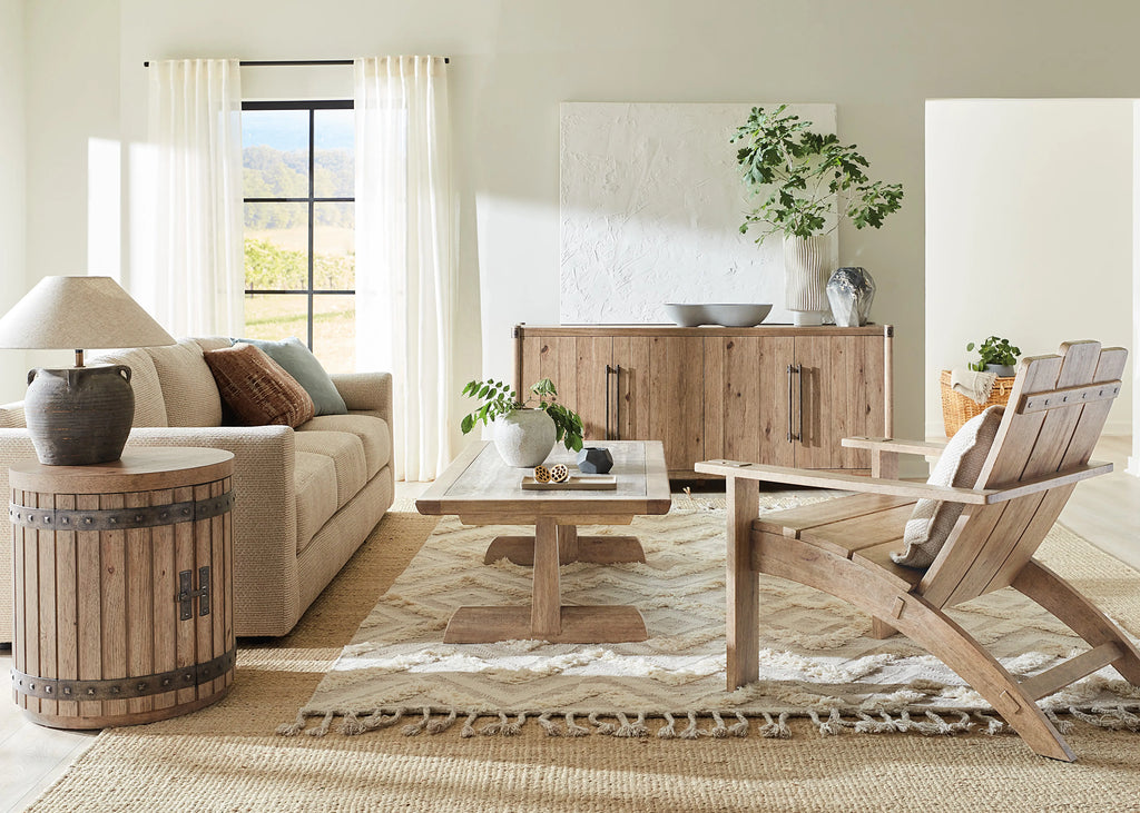 Poltrona - Misure 32,5" L x 42" P x 38" H Altezza seduta: 18" Altezza bracciolo: 24" Larghezza seduta: 24" Profondità seduta: 21,5" Braccioli a fessura per calice da vino Cuscino scio