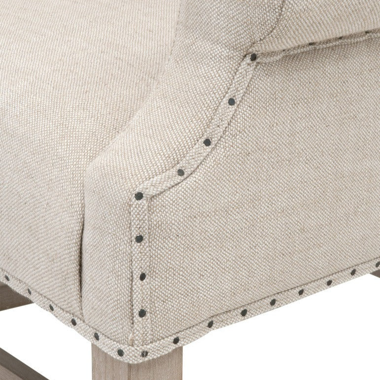 Poltrona - Dimensioni 73,66 cm L x 73,66 cm P x 121,92 cm A. La seduta misura 48,26 cm L x 48,26 cm P x 49,53 cm A (11,43 cm L x 63,5 cm A). Lo schienale misura 71,12 cm L x 73,66 cm A (gamba 33,02 cm A). Materiali: Legno massello di frassino,