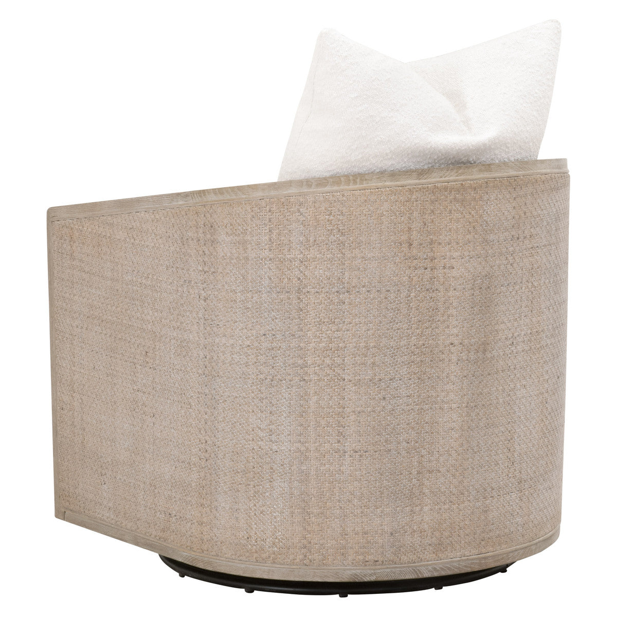 Poltrona girevole - Questa bellissima, caratterizzata da una struttura in legno massello di rovere e dettagli in rattan, è perfetta per donare a qualsiasi soggiorno un'atmosfera casual ma elegante in stile rustico