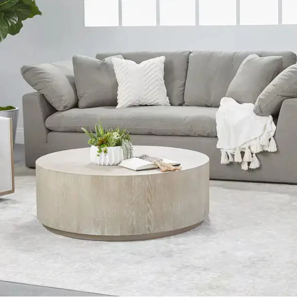 Tavolino grande - Questo bellissimo tavolino, con impiallacciatura del ripiano con motivo a diamante e finitura in rovere grigio naturale, è perfetto per aggiungere stile con il moderno stile rustico.