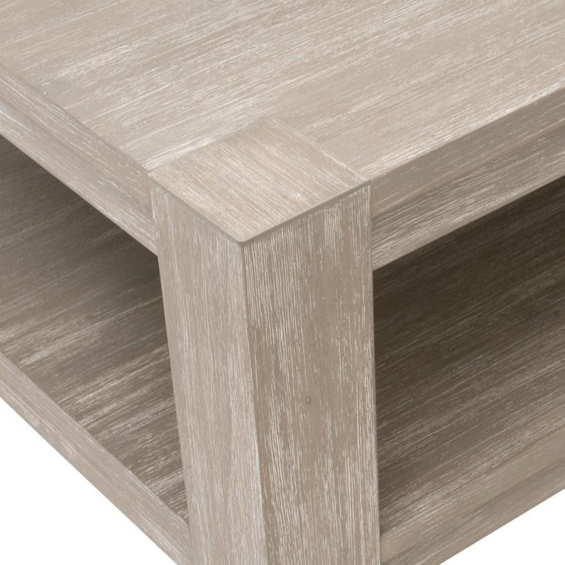 Tavolino da salotto - Questo bellissimo tavolino in legno di faggio sbiancato grigio e bianco, dotato di una mensola inferiore, è perfetto per aggiungere stile con il suo fascino rustico e moderno.