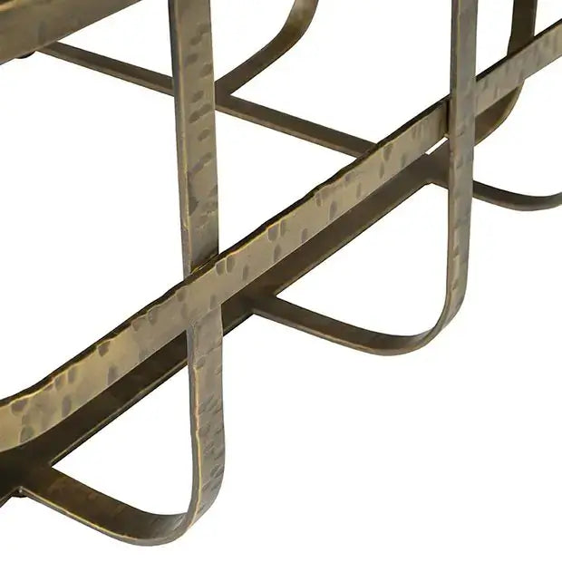 Tavolino a specchio - Misure: 40,6 cm (A) x 80,6 cm (L) x 80,6 cm (P) Materiali: specchio anticato e alluminio pressofuso - Introduci un'aria di lusso con il nostro, la finitura anticata